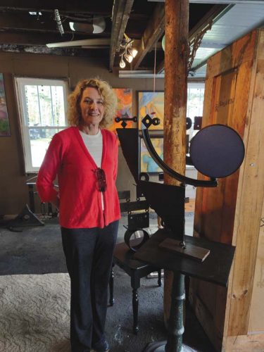 Local sculpture plays a bit part in a Hollywood movie | News, Sports, Jobs - Vimarsana News